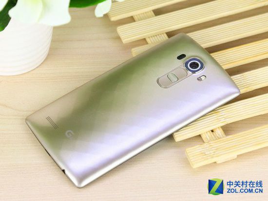 人气三星S6领饺 高颜值强性能旗舰手机推荐