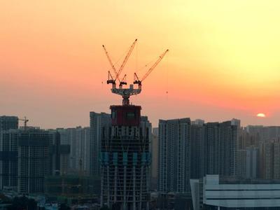 中国西部第一高楼建设进展顺利 高度已达150米