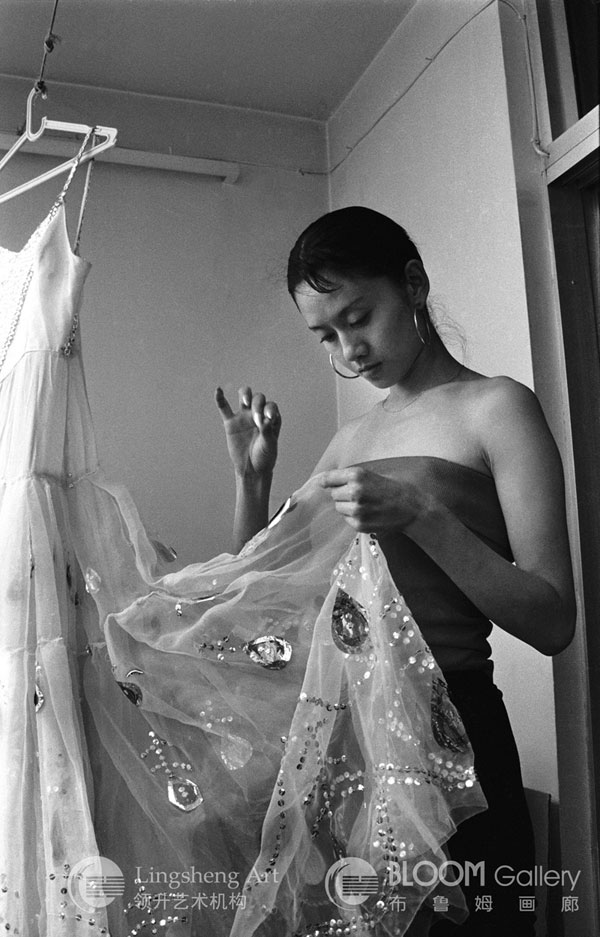 肖像的圣化:肖全镜头下的<em>杨丽萍</em>作品精选_金羊