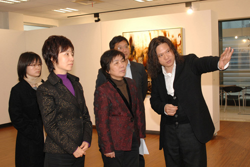 艺术品股票爆炒后暴跌 交易所们回归理性?