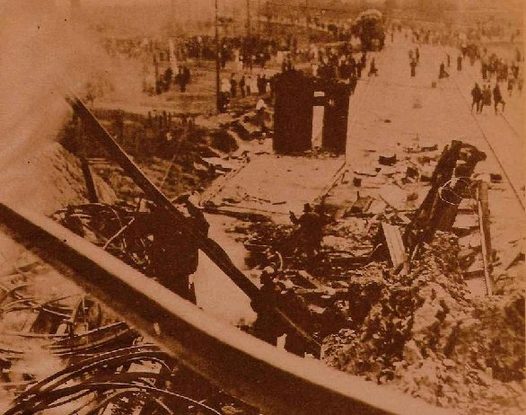日军拍摄皇姑屯事变爆炸瞬间:张作霖座车被炸飞
