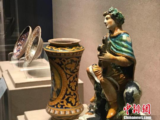 明清“中国风”席卷后的意大利马约里卡陶瓷