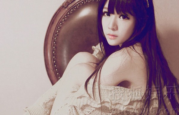 内地瑶瑶刁扬夏日写真 吃冰姿态秒杀宅男--金羊