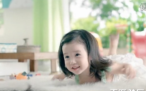 <em>黄磊女儿</em>曾拍过洗衣服<em>广告</em> 黄忆慈可爱融化人