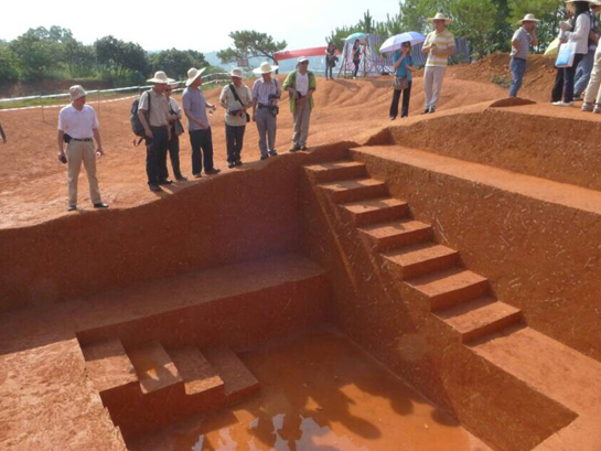 龙宽复出新作《UP2U》MV网易云音乐首播