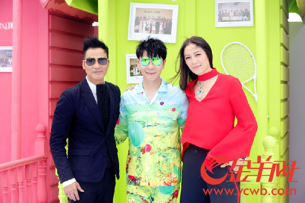 任达华琦琦来深庆生世纪樱花畅谈“时尚” 任达华琦琦来深庆生世纪樱花畅谈“时尚”