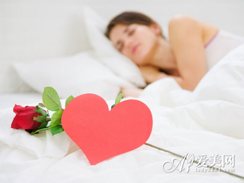 睡觉<em>不摘胸罩</em>易患癌睡前要卸掉这10种东西_金