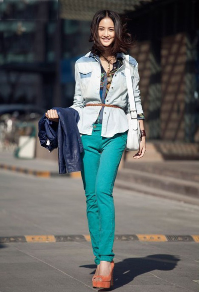 张歆艺的身高不错,再配上一双高跟鞋