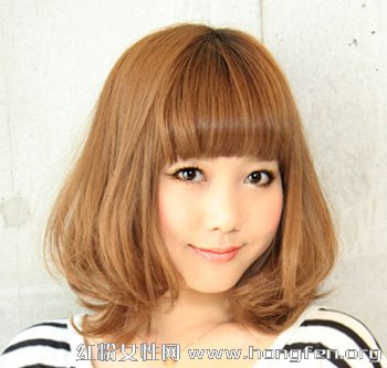 鸭蛋脸适合什么发型+7款最新中短发烫发