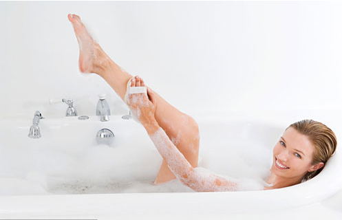 <em>真人示范隐形文胸</em>正确穿戴步骤_金羊网生活