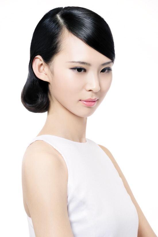 2014初夏<em>发型</em>潮流之利落VS散漫打破长短发界