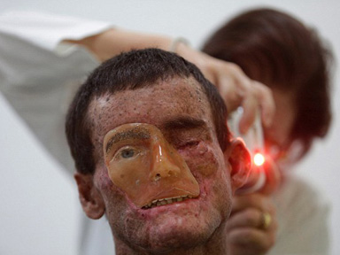 食品药品监管总局︰网上购药应核证 境外代购