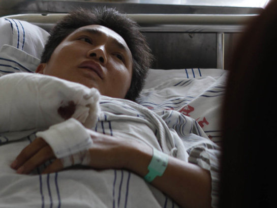  警察在场 惠州群殴村民驾车反复碾死乡亲