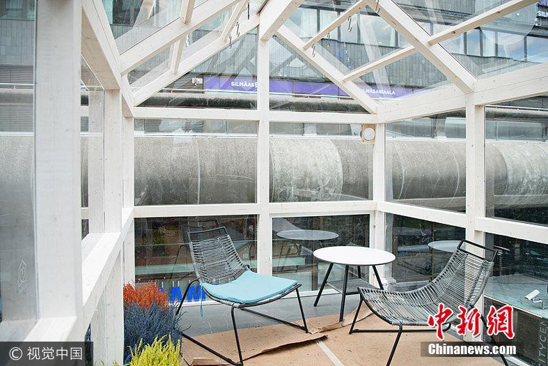 芬兰现“长棍”屋 三层楼占地仅为汽车大小