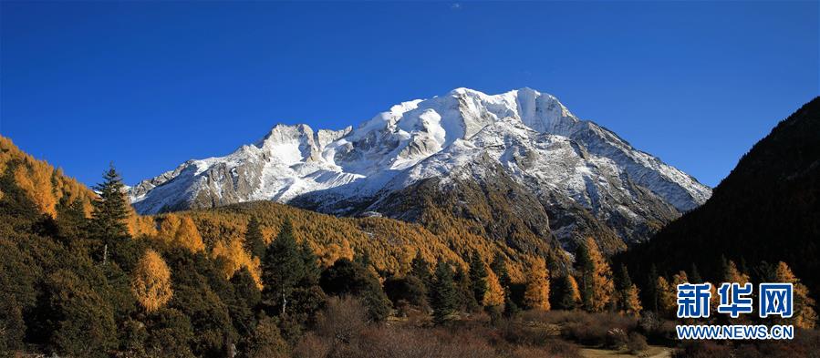 走近雅拉雪山