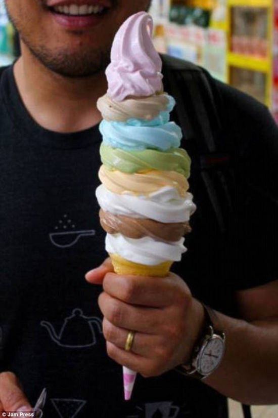 天赋异禀的人和动物展示古怪技能