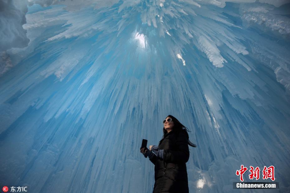 加拿大埃德蒙顿冰雪城堡 来一场现实版“冰雪奇缘”