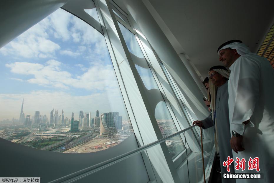 真的“金拱门” 迪拜斥资3亿元打造新地标