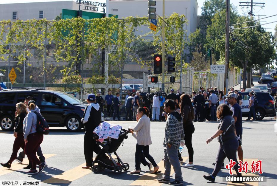 洛杉矶一中学发生枪击案 嫌犯据信为12岁女孩