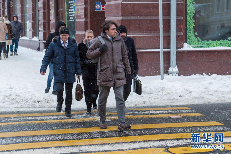 莫斯科遭遇连日暴雪