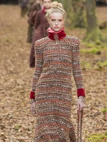  巴黎时装周：香奈儿发布秋冬女装成衣新品