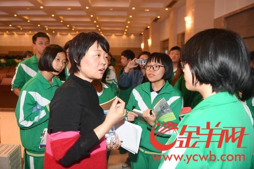 花地文学榜|周晓枫:只有满怀耐心 才看得见秘密 花地文学榜|周晓枫:只有满怀耐心 才看得见秘密