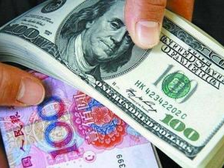猴年炒人民币还是美元? 专门换美元理财并不划