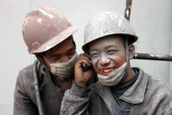  香港建筑工短缺  两年引进565名建筑工_金羊网