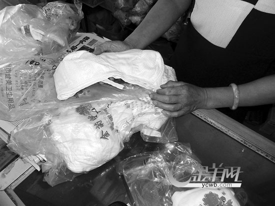 五十年老百货不止一间 新洲直街再现一老店_新