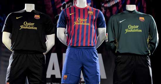 巴萨正式发布新赛季球衣 普队倾情演绎客场黑色
