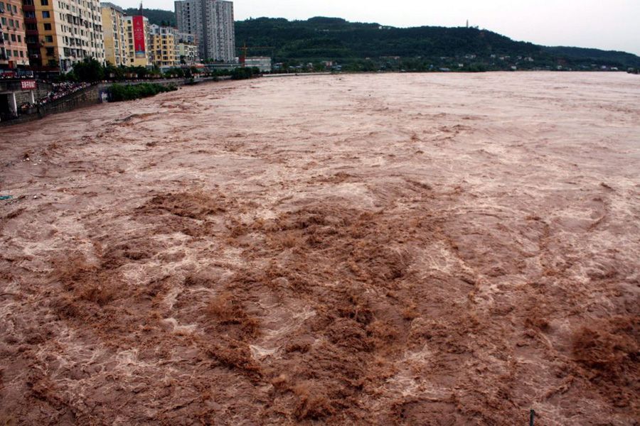 四川巴中遭遇暴雨袭击 部分区域被淹(组图)