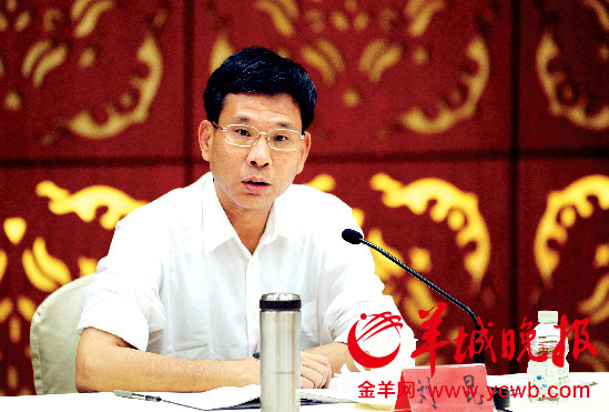 ■副省长刘昆。羊城晚报记者 何奔/摄(资料图片) ■副省长刘昆。羊城晚报记者 何奔/摄(资料图片)