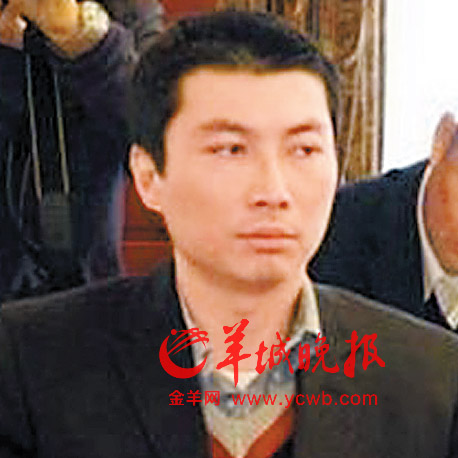 王卫图片