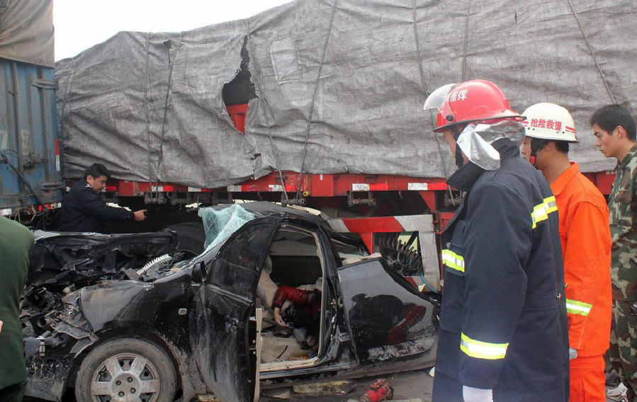 车祸瞬间女子舍命<em>护子</em> - 007的日志 - 网易博客