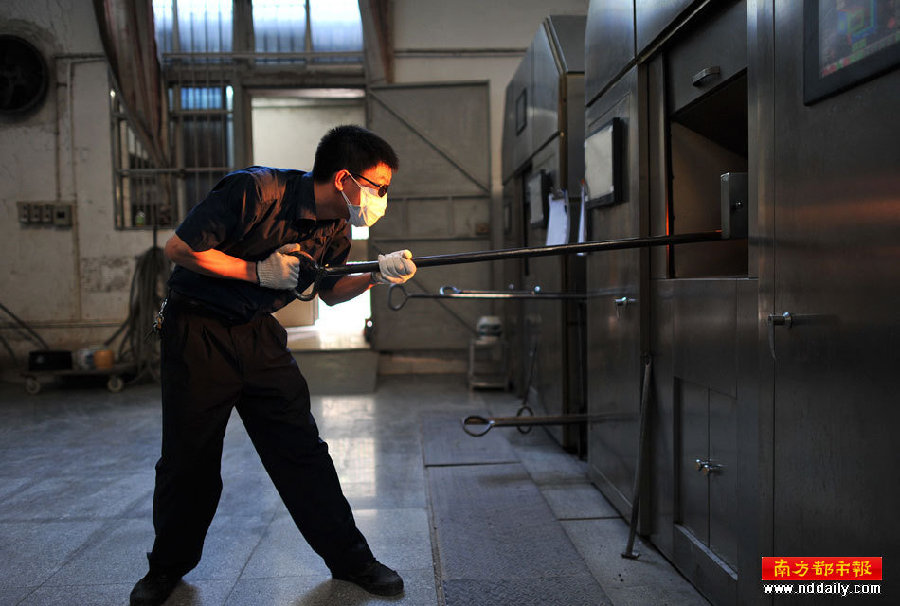 走进东莞市 殡仪馆 +揭秘遗体 火化 全过程