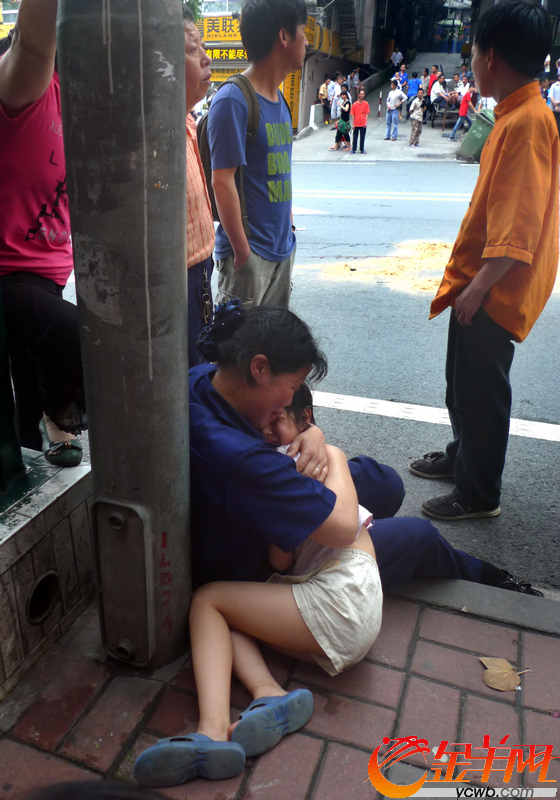 广州一名5岁女童 横穿马路  惨被公交车 碾压身亡 