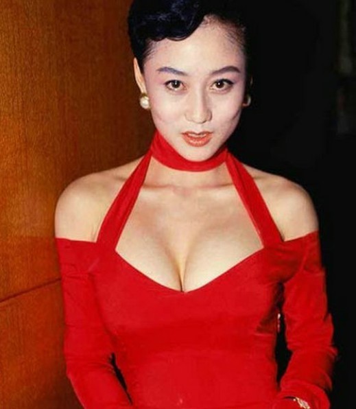 2012亚洲小姐冠军图片