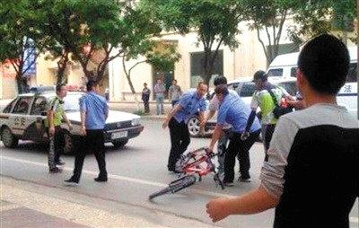 延安<em>女城管郑</em>媛媛爆不雅照:实为某色情网站的