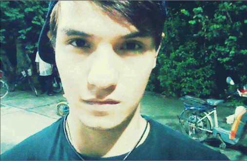 翻版倪安东惊现佛山中俄 混血帅哥 要唱响全