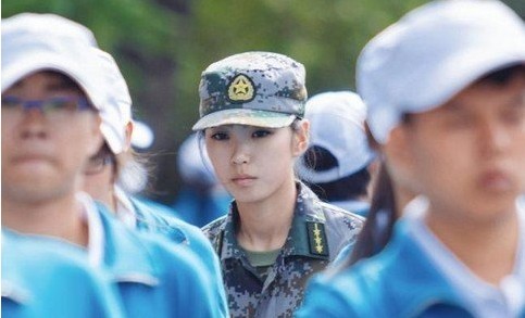 最美女教官图片