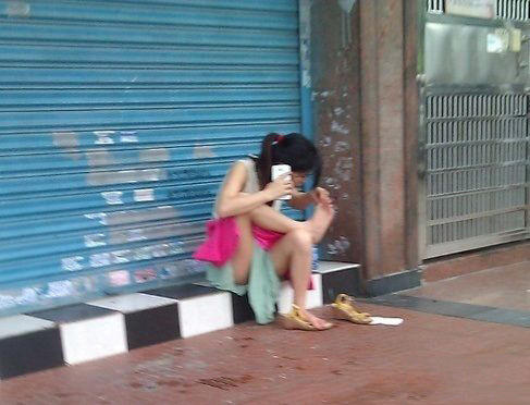 <em>囧图</em>:现在的<em>妹子</em>都肿么了? - 金羊网