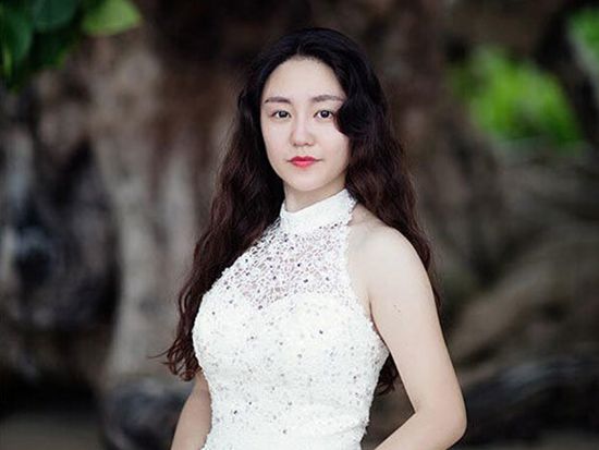 南昌大学校花钟恩淇图片
