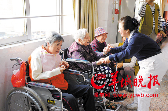 深圳罗湖开全国先河 非户籍困难家庭亦可获大病救助