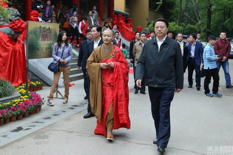 南京市委书记杨卫泽落马 元旦仍参加长跑活动