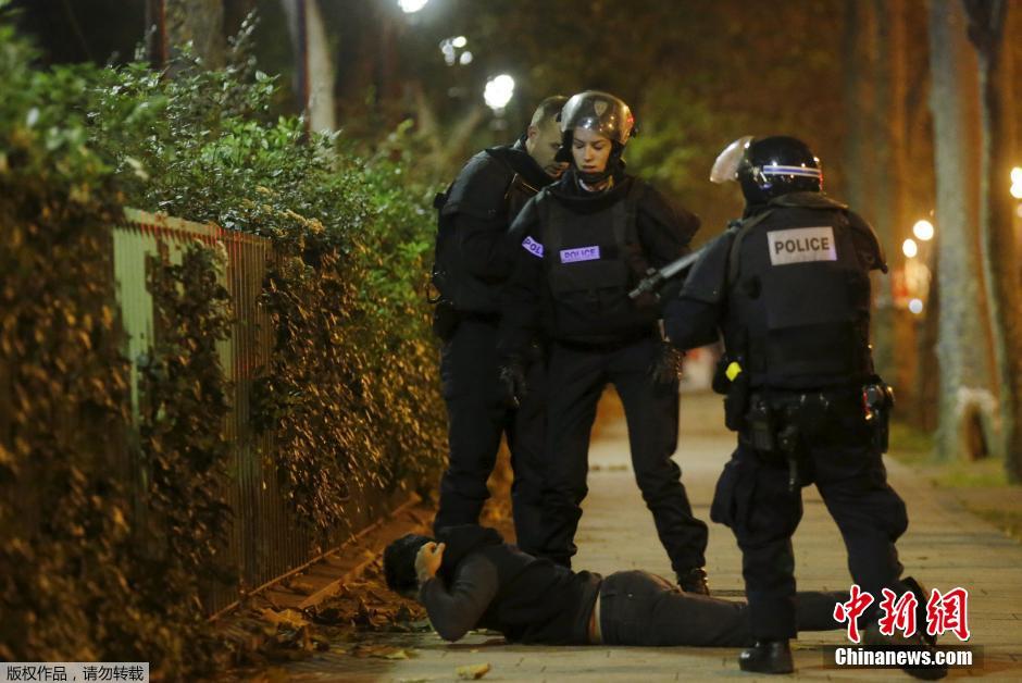 法国巴黎系列恐怖袭击事件回顾 已有153人遇难