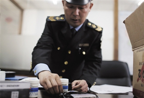 无证 废钢料制造假牙  专家称会产生有害元素_金