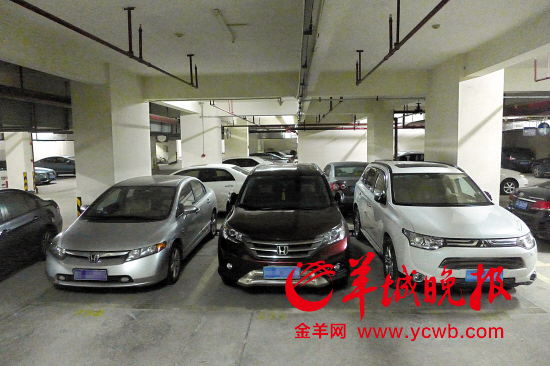 广州小区停车费一路上涨 “伤”了车主治不了堵