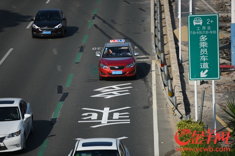 深圳交警启用首条HOV多乘员车道 铁骑巡查8月