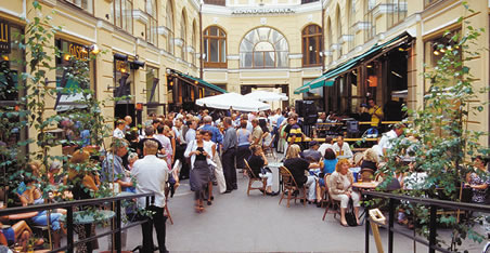 芬兰将试行全民基本收入:每人每月发560欧元