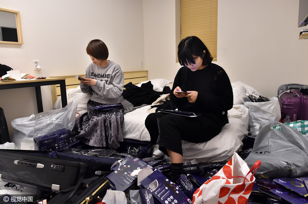 揭中国女孩韩国代购生活:昼夜扫货 只睡3小时
